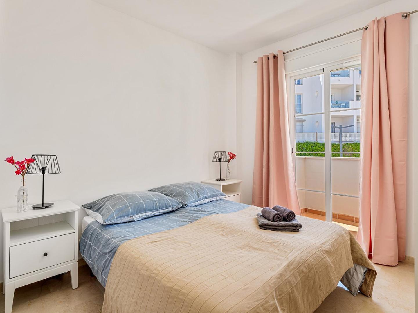 Moderne Ferienwohnung 71A Манилва Екстериор снимка